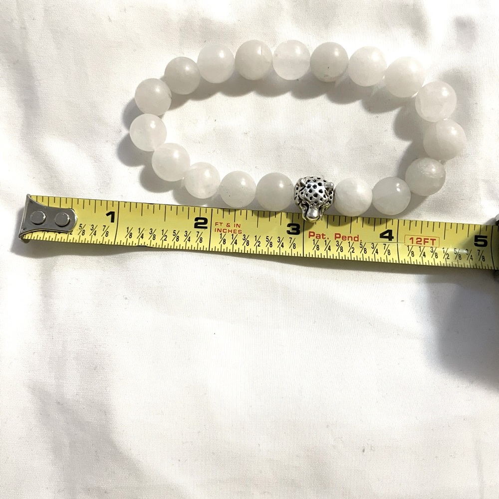 Handmade bead bracelet 10mm frosted snow quartz” It brings strength and clarity - Picture 4 of 4